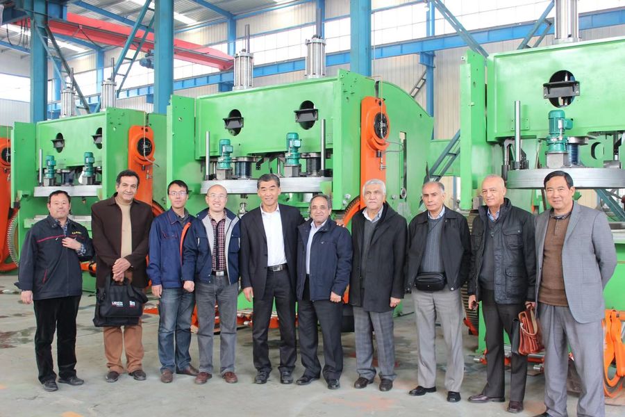 Cina QINGDAO SHENGHUALONG RUBBER MACHINERY CO.,LTD Profil Perusahaan